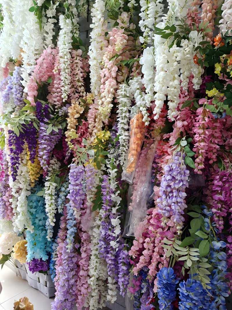 Artificial wisteria